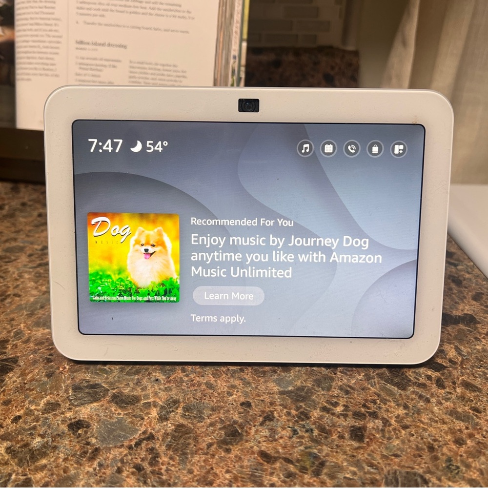 Amazon Smart Display with White Frame